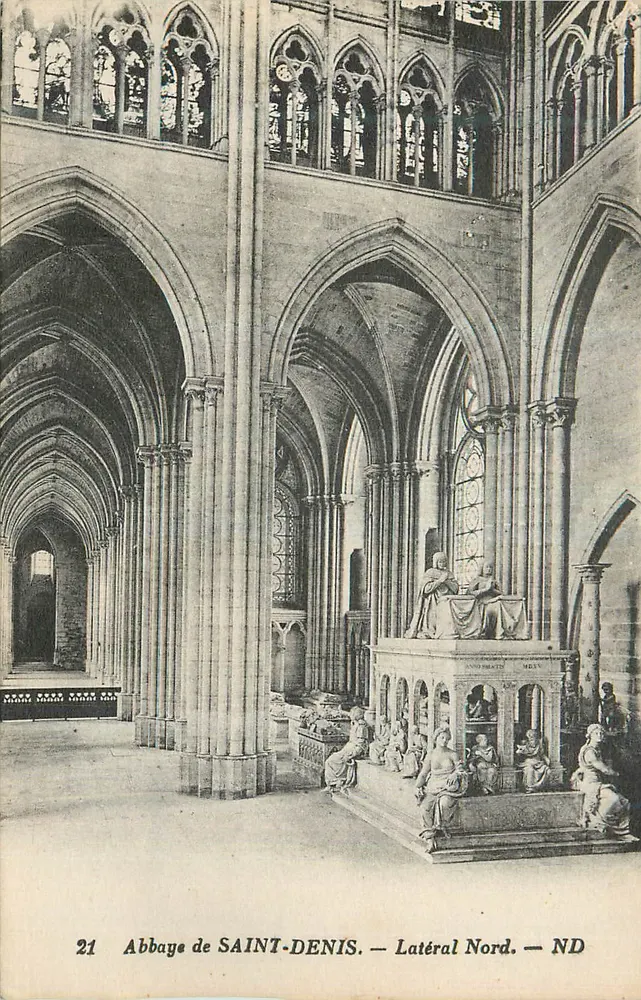Abadia de SAINT-DENIS — Lateral Norte — ND - Frente