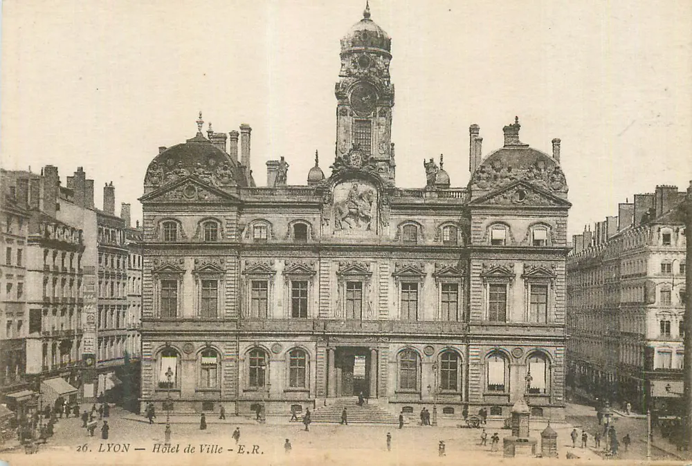LYON — Hotel de Ville — E.R. - Frente