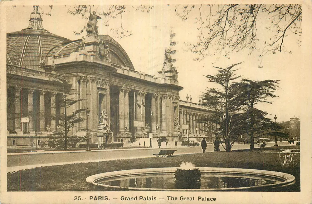 Paris — Grand Palais — O Grande Palácio — 25. - Frente