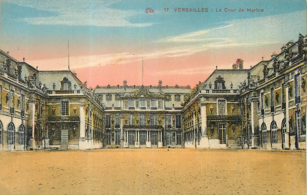 Versailles - A Cour de Marbre — editor desconhecido, n° de série 17 - Frente