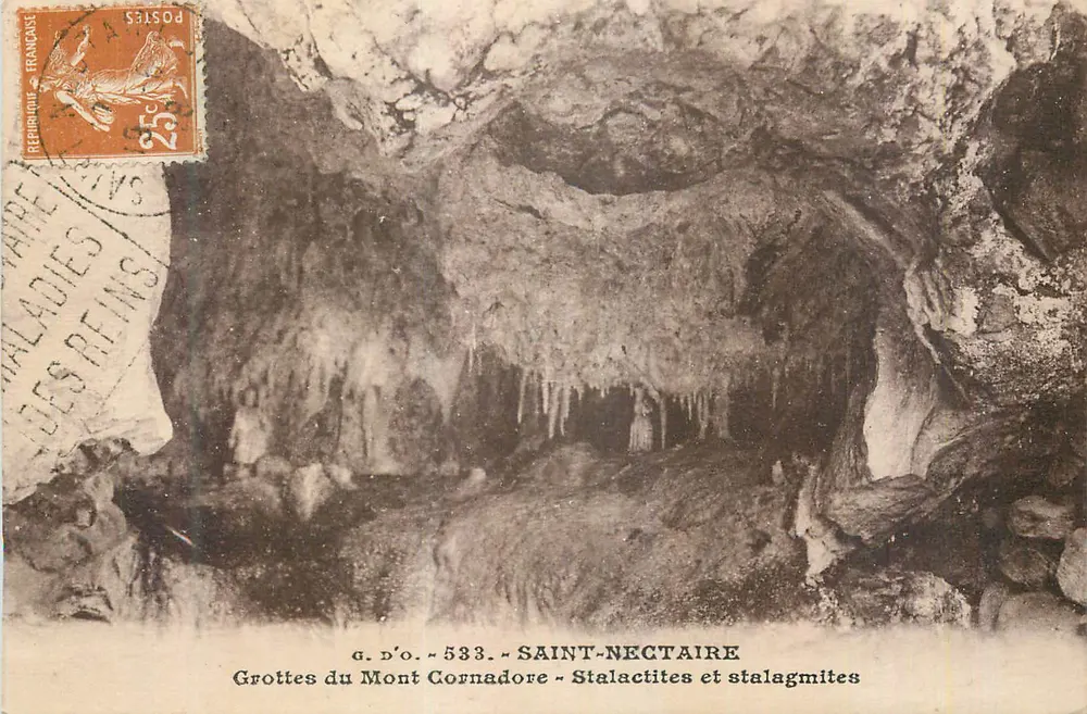 Höhlen des Mont Cornadore — Saint-Nectaire — Stalaktiten und Stalagmiten - Vorderseite