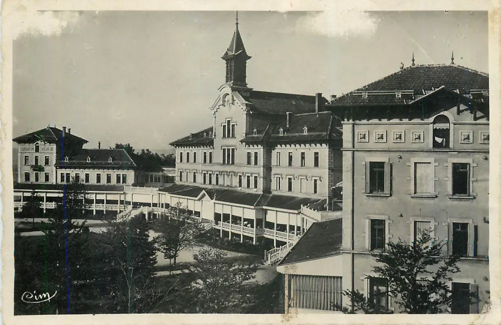गेट ऑफ़ द गेट — संपादक सिम — श्रृंखला 1930 - आगे