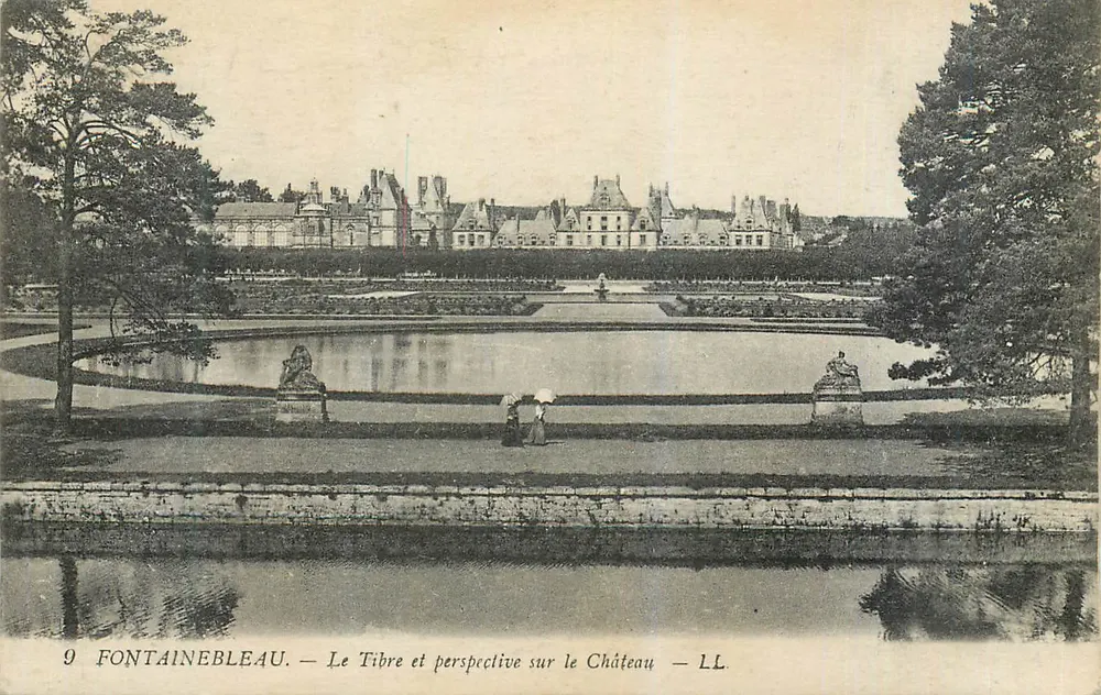 Fontainebleau — Der See Tibre und Blick auf das Schloss — LL - Vorderseite