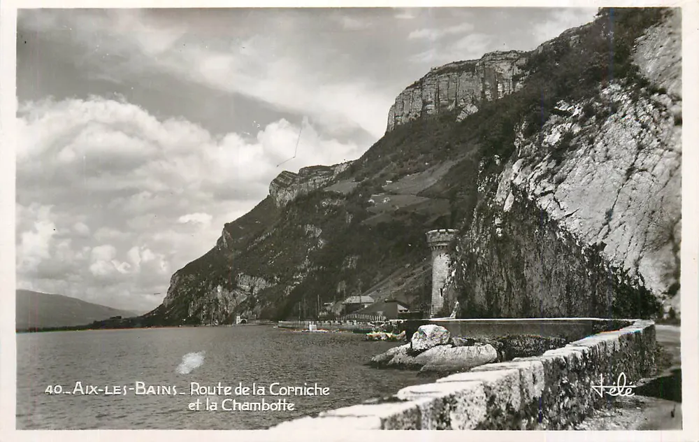 Aix-les-Bains — Rua da Corniche e da Chambotte — Héloïs - Frente