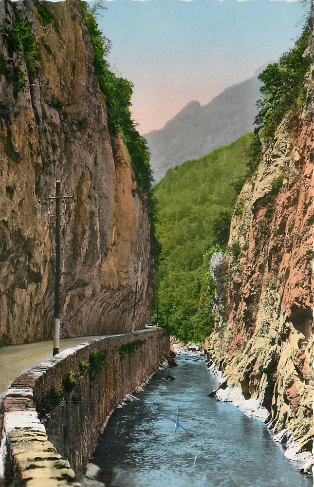 Gorges de l'Ardeche — Blick auf den Weg und den Bach — Verleger unbekannt - Vorderseite