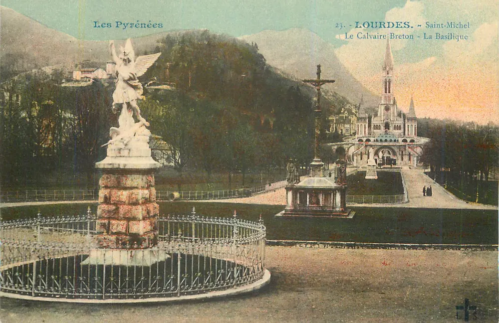 Lourdes - Saint-Michel - Der Bretonische Calvaire - Die Basilique - Vorderseite