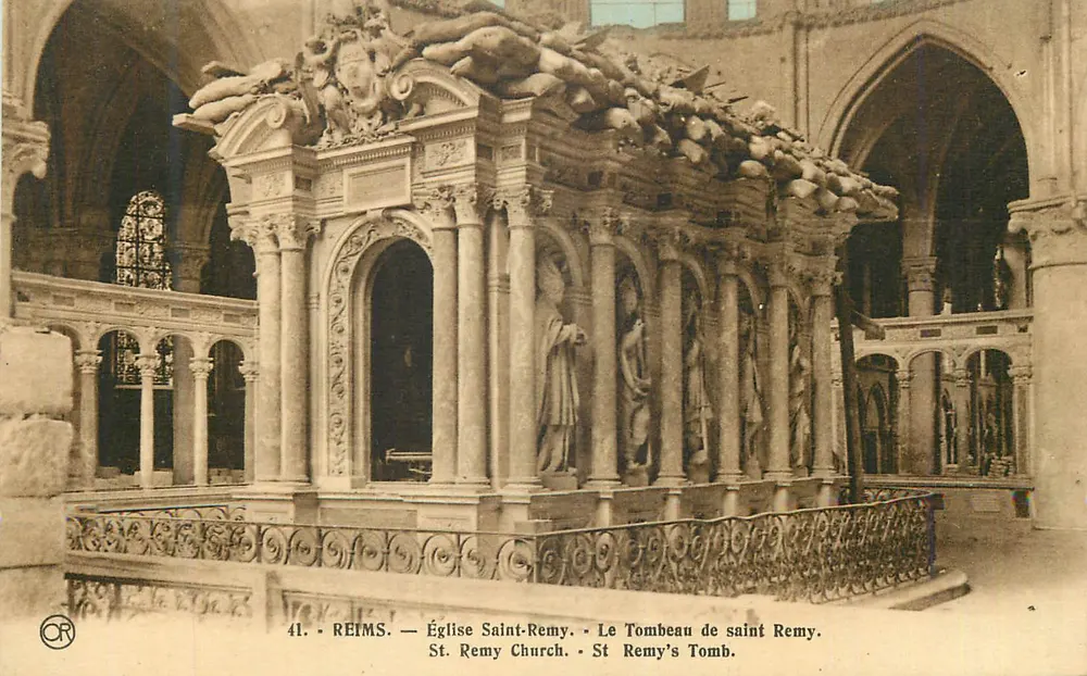 Reims — Kirche Saint-Rémy — Das Grabmal des heiligen Rémy - Vorderseite