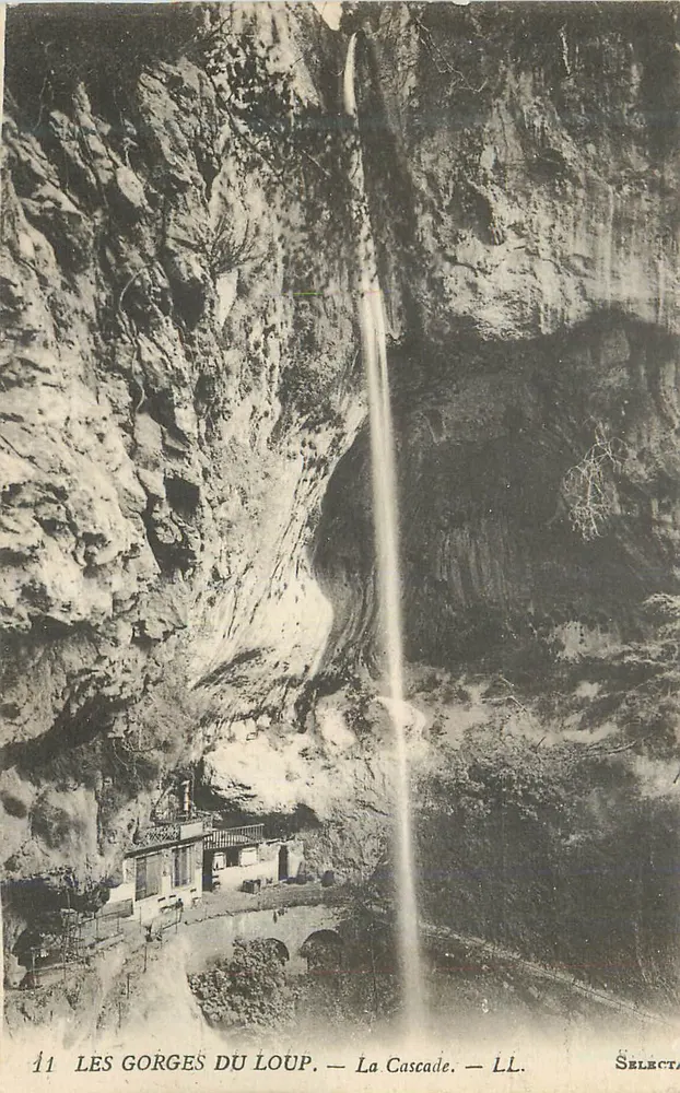 As Gorges do Lobo — A Cascata — LL. — Selecta - Frente