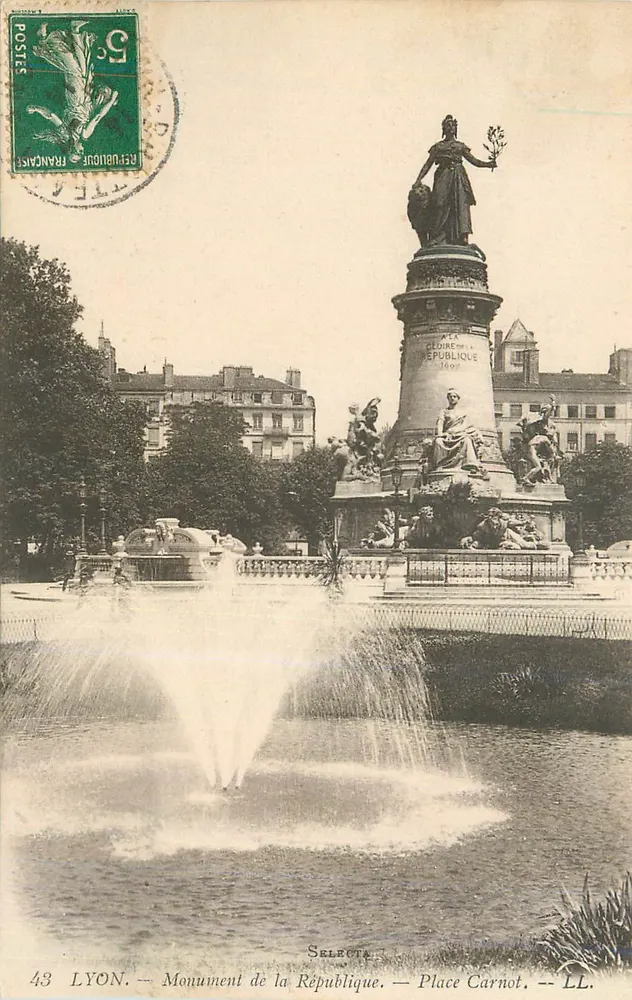LYON — Monument de la République — Place Carnot — Selecta — n°43 - Frente