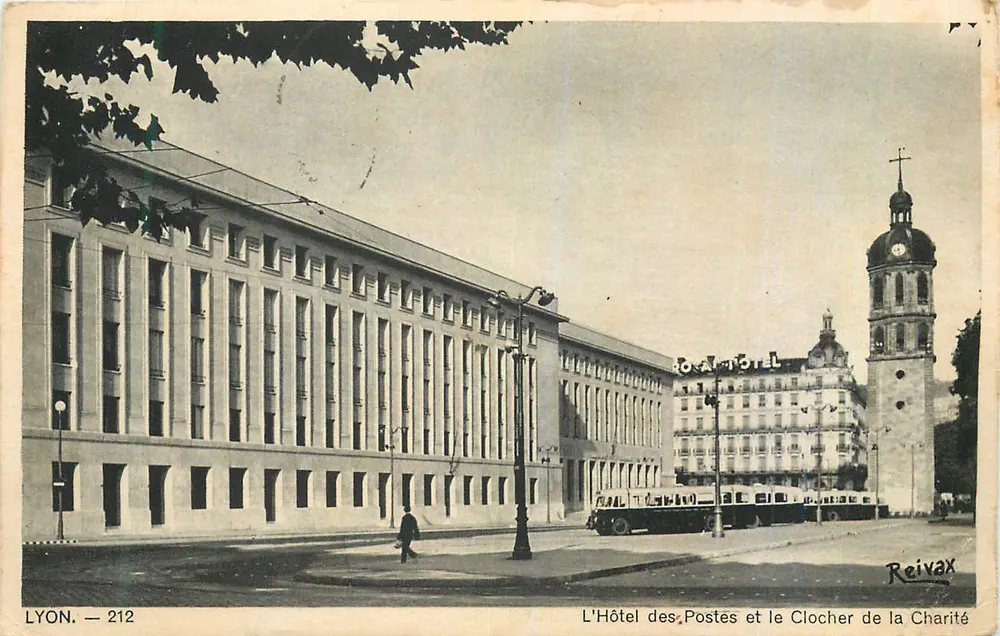 Lyon — Das Postamt und der Turm der Charité — Reivax 212 - Vorderseite