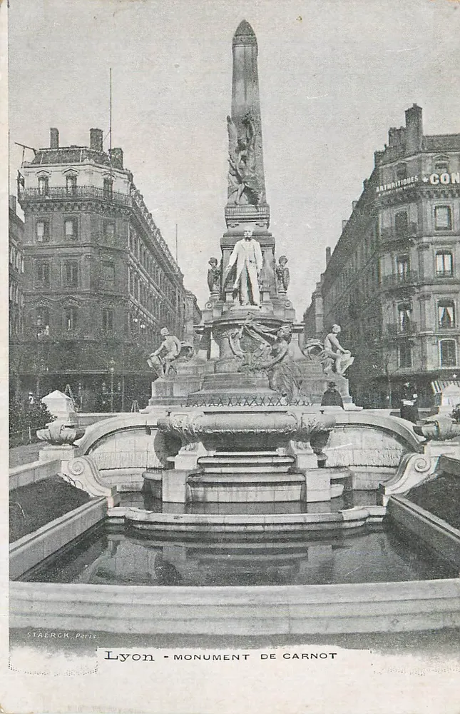Lyon - Monument de Carnot — Staerck, Paris - Frente