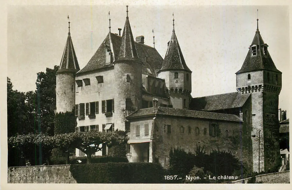 Nyon — O castelo — 1857 - Frente