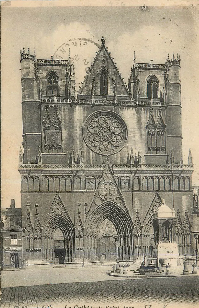 LYON — A Catedral São João — II — n°17 — Editor: PARIS PHOTOS GÉNÉRALES - Frente