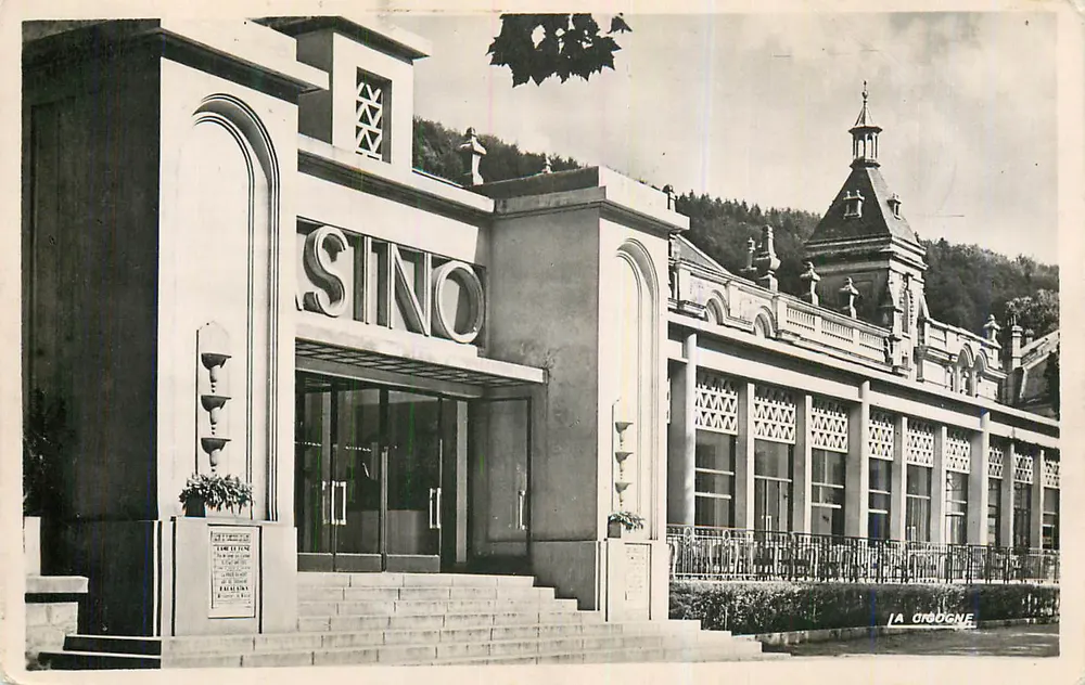 Sino — Teatro de La Grognée — La Grognée - Frente