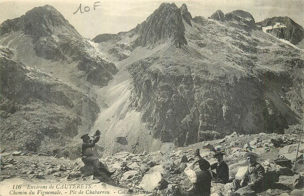 Arredores de CAUTERETS — Caminho do Vignemale, Pic de Chabarrrou, Col du Mulet — n° 116 - Frente