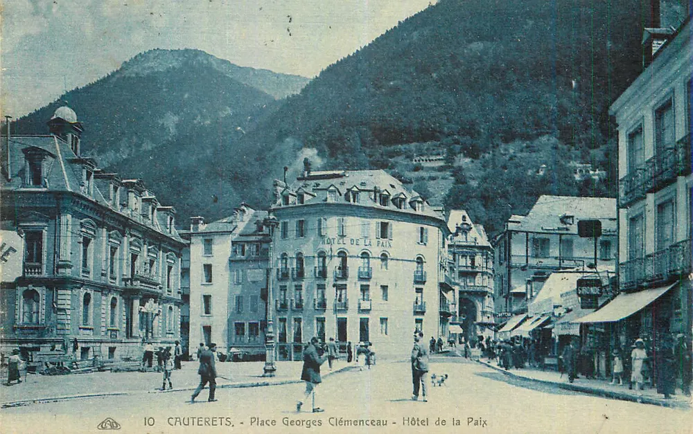 Cauterets - Place Georges Clémenceau - Hôtel de la Paix - Vorderseite