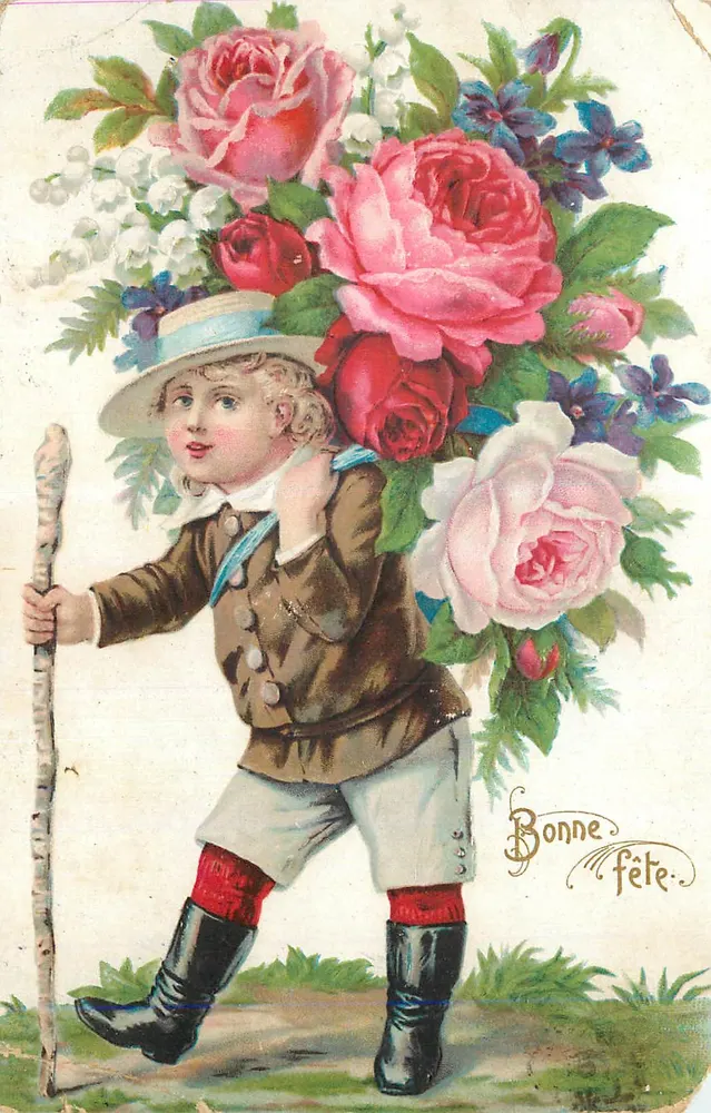 Enfant portant un grand bouquet de roses — Bonne fête imprimé sur la carte - Awers