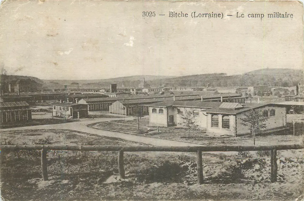 Bitche (Lorraine) — Het militaire kamp — onbekende uitgever, n° 3025 - Voorkant
