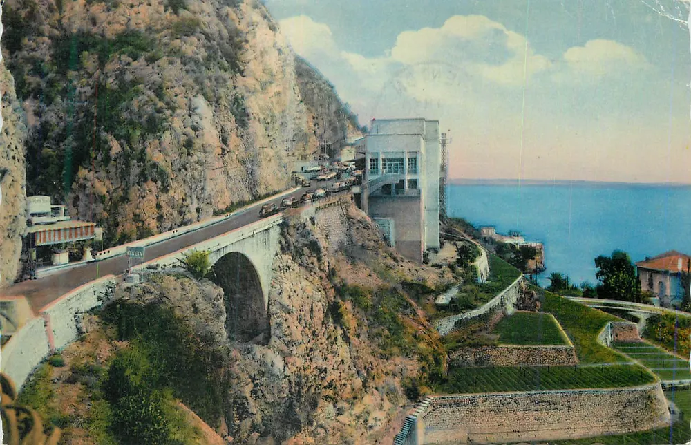 Küstenstraße in Italien — Panoramablick — unbekannter Verlag - Vorderseite