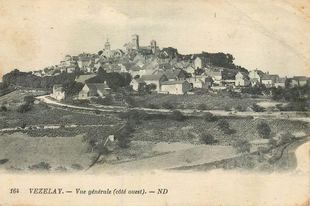 Vezelay — Vista geral (lado oeste) — ND - Frente