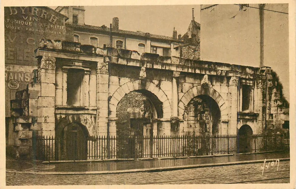 Porta de Arles — Ruínas romanas — Editor não identificado - Frente