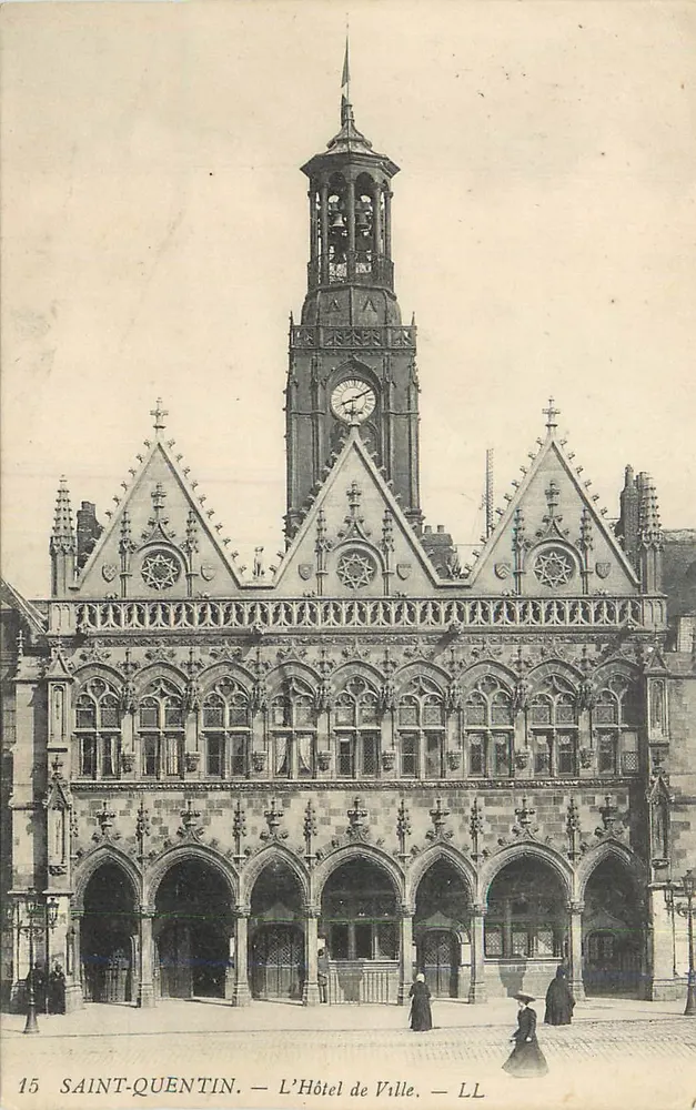 Saint-Quentin — O Hotel de Ville — LL - Frente