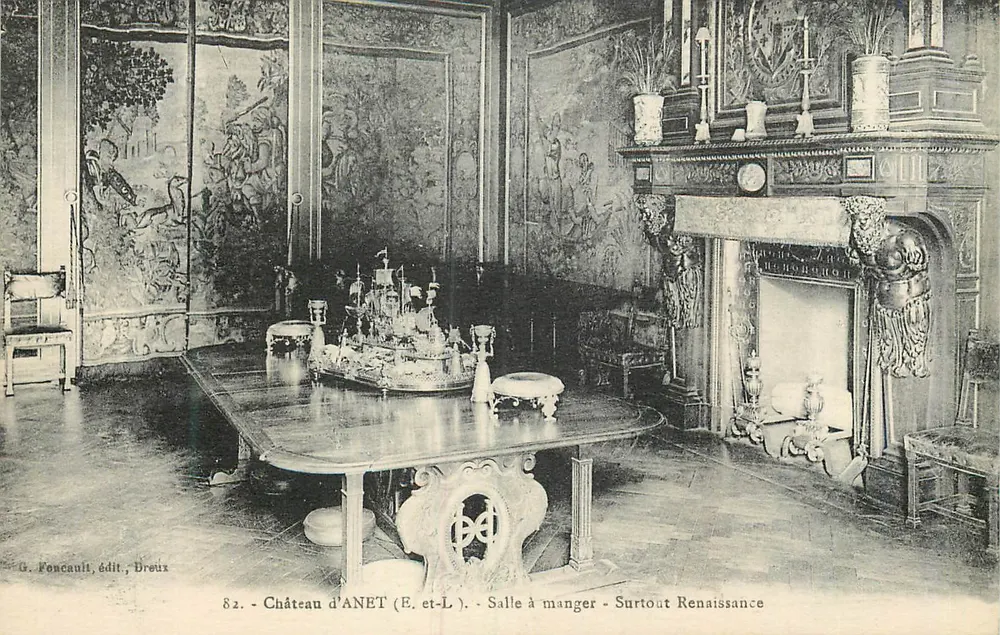 Kasteel d'ANET (E. et-L.) - Eetkamer - Surtout Renaissance - Voorkant