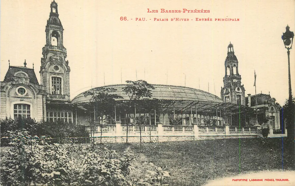 Pau - Schloss der Winterpalast - Haupteingang — Les Basses-Pyrénées, n°66 - Vorderseite