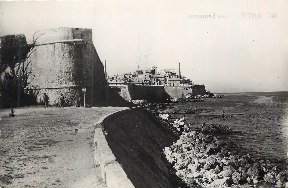 Antibes — Zamek — Wydawca: Les Ramparts, n° 100 - Awers