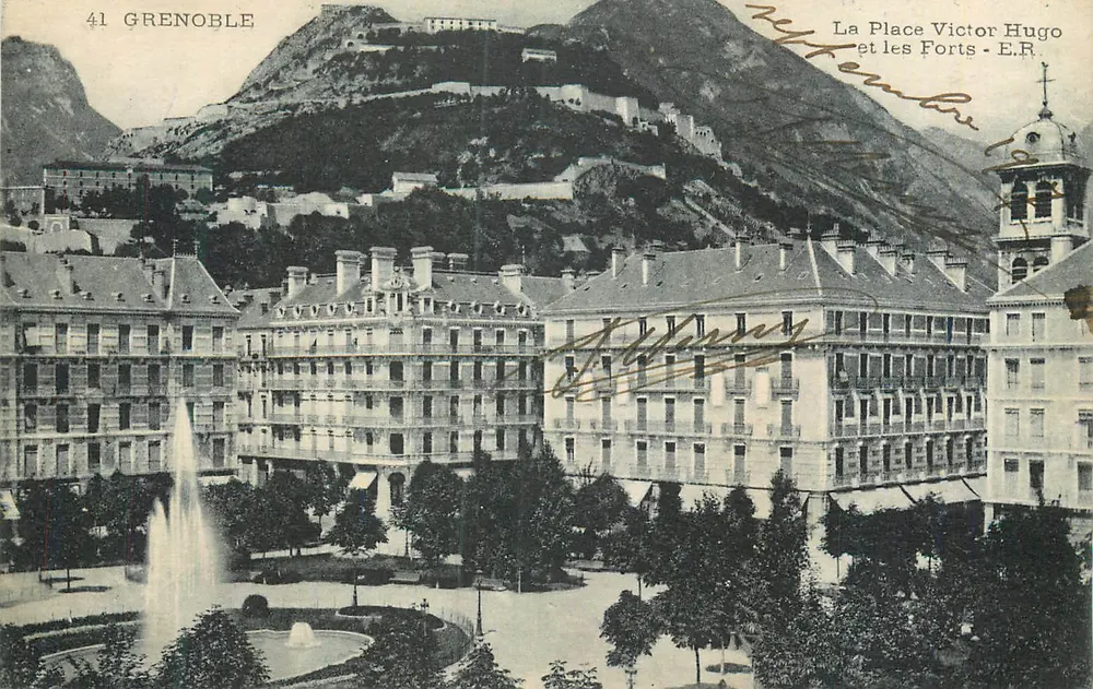 Grenoble — Place Victor Hugo und die Forts — E.R. - Vorderseite