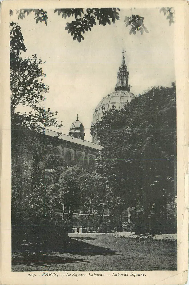 Paris — O Square Laborde — Laborde Square — 209 - Frente
