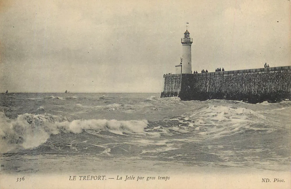 Le Tréport — A Ponte em tempo de tempestade — ND. Fot. n° 336 - Frente
