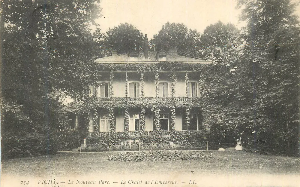Vichy — Der Neue Park — Das Schlosstor des Kaisers — LL. - Vorderseite