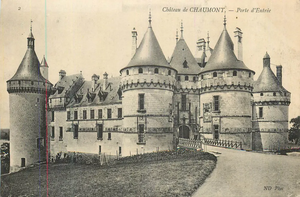 Castelo de Chaumont — Porta de Entrada — ND Phot - Frente