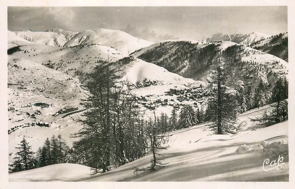 Schneebedeckte Berglandschaft — Dorf unten — Verlag 'Cap' Nr. 182 - Vorderseite