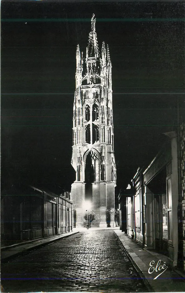 Turm der Kirche Saint-Pierre — Nacht — Elcé - Vorderseite