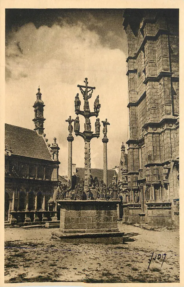 Kreuz von Poutiers — Kathedralenplatz — Verlag J.1017 - Vorderseite