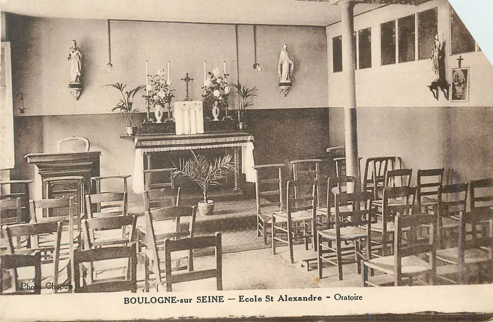 BOULOGNE-sur-SEINE — Schule Saint Alexandre — Oratorium - Vorderseite