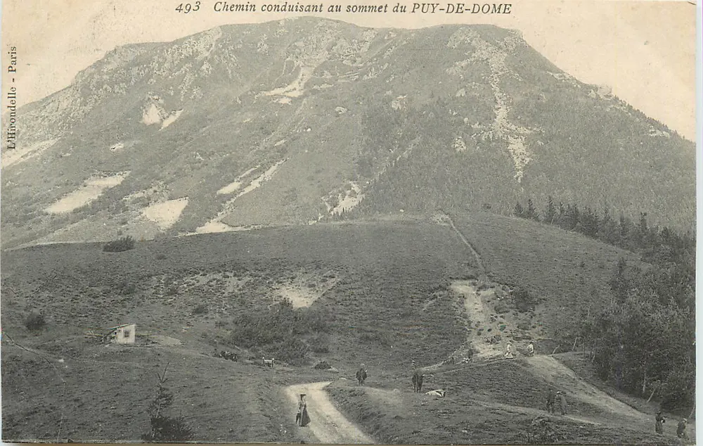Weg führend zum Gipfel des PUY-DE-DOME — L'Hironnelle - Paris, n° 493 - Vorderseite