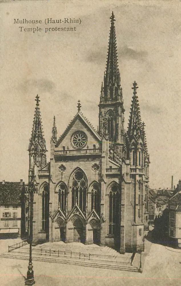 Mulhouse (Haut-Rhin) — Kościół protestancki — widok budynku - Awers
