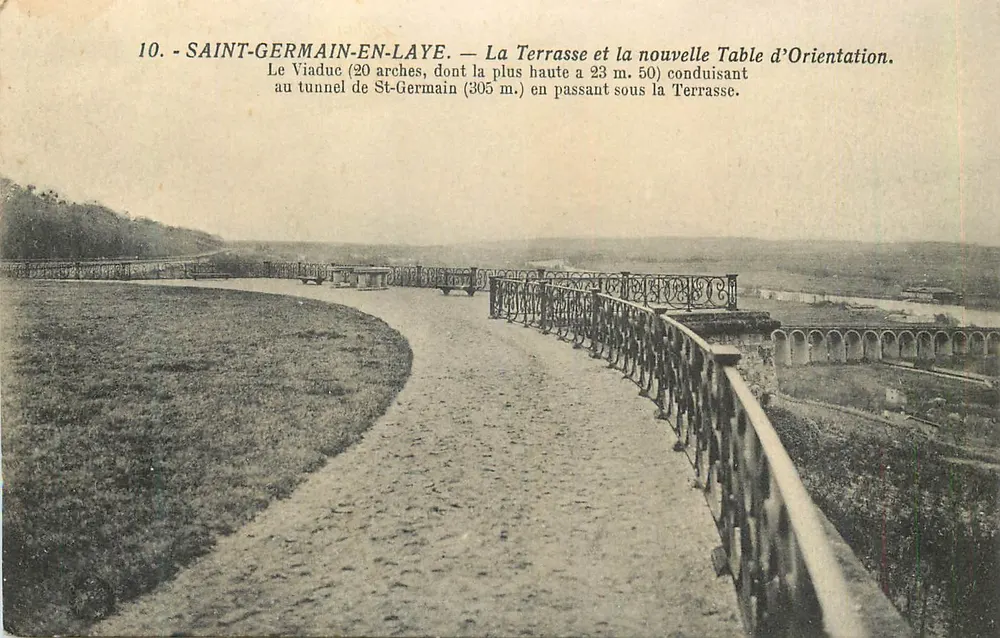 Saint-Germain-en-Laye — Die Terrasse und die neue Orientierungstafel — Der Viadukt (20 Bögen) und der St-Germain-Tunnel - Vorderseite