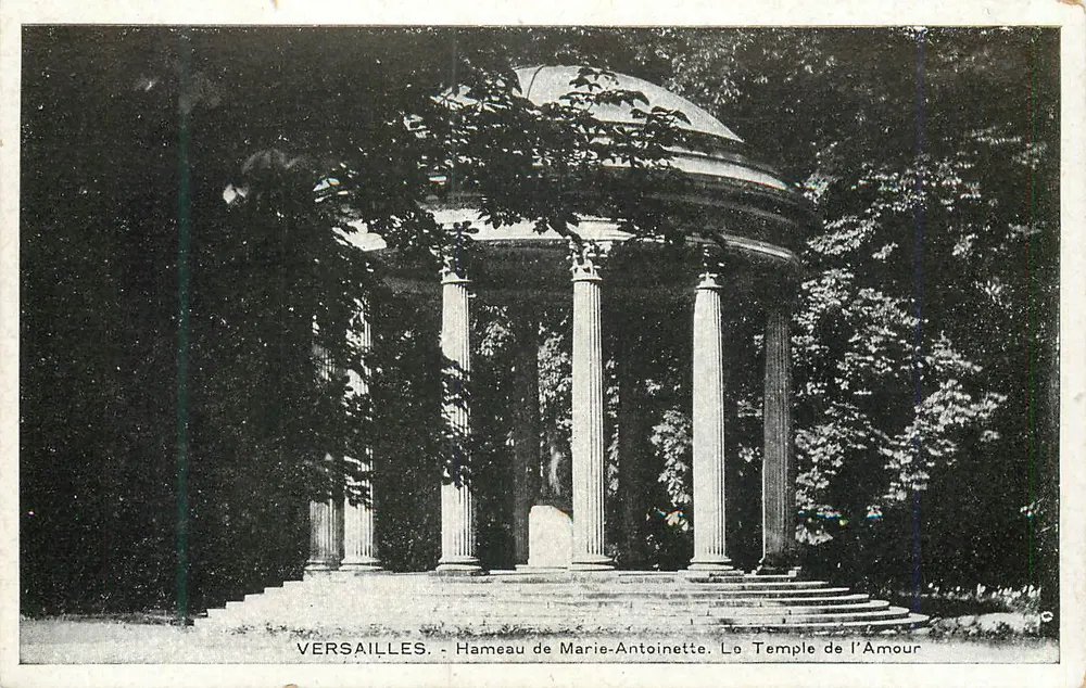 Versailles - Hameau de Marie-Antoinette. Der Tempel der Liebe - Vorderseite