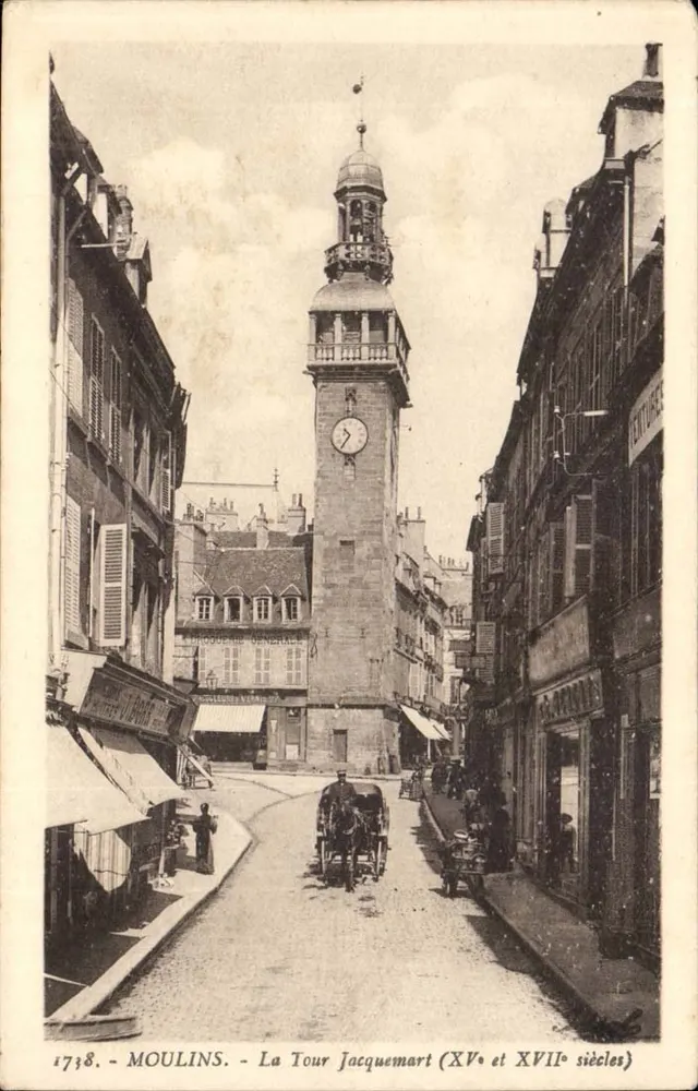 Moulins - A Torre Jacquemart (séculos XV e XVII) - Frente