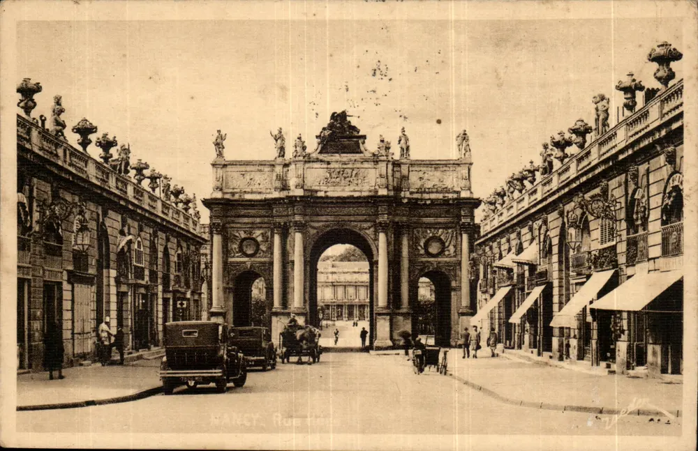 NANCY - Rue Héré - Arco da Vitória — Edição de Arte V. Poulfass - Frente