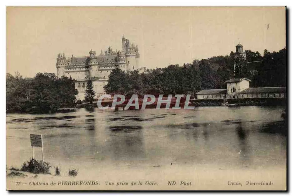 Schloss PIERREFONDS — Blick vom Bahnhof — Denis, Pierrerefonds - Vorderseite