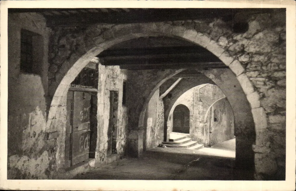 Villefranche-sur-Mer — Die Straße der Bögen — Ansichtskarte - Vorderseite