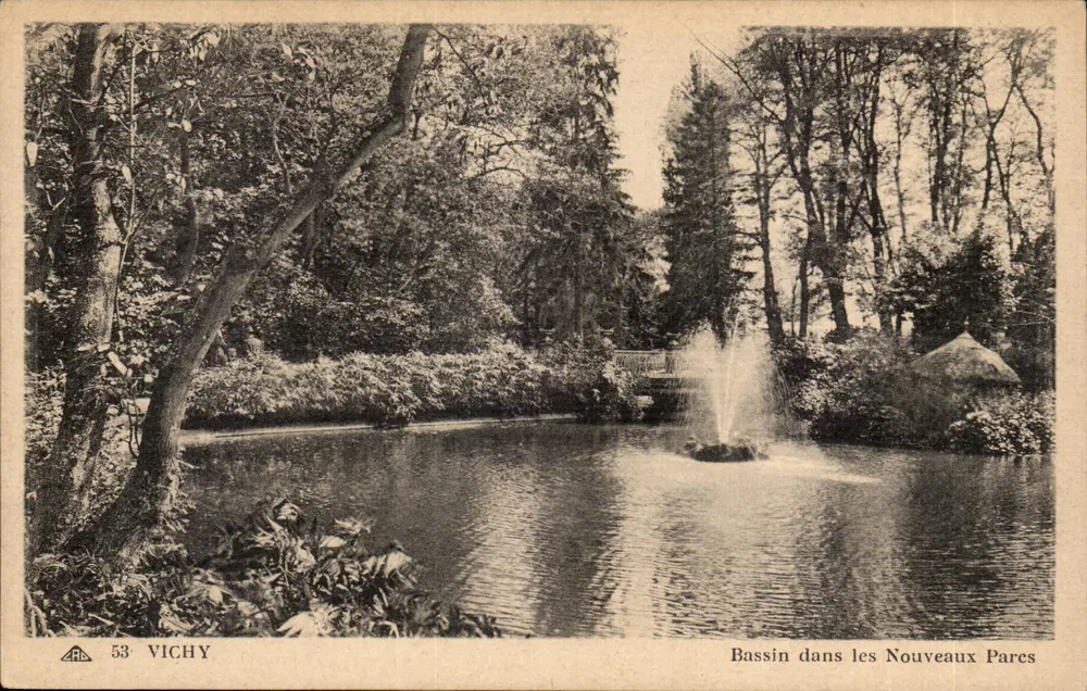 Becken in den neuen Parks — Vichy — Verlag C. des Arts Photographiques, Paris-Strasbourg - Vorderseite