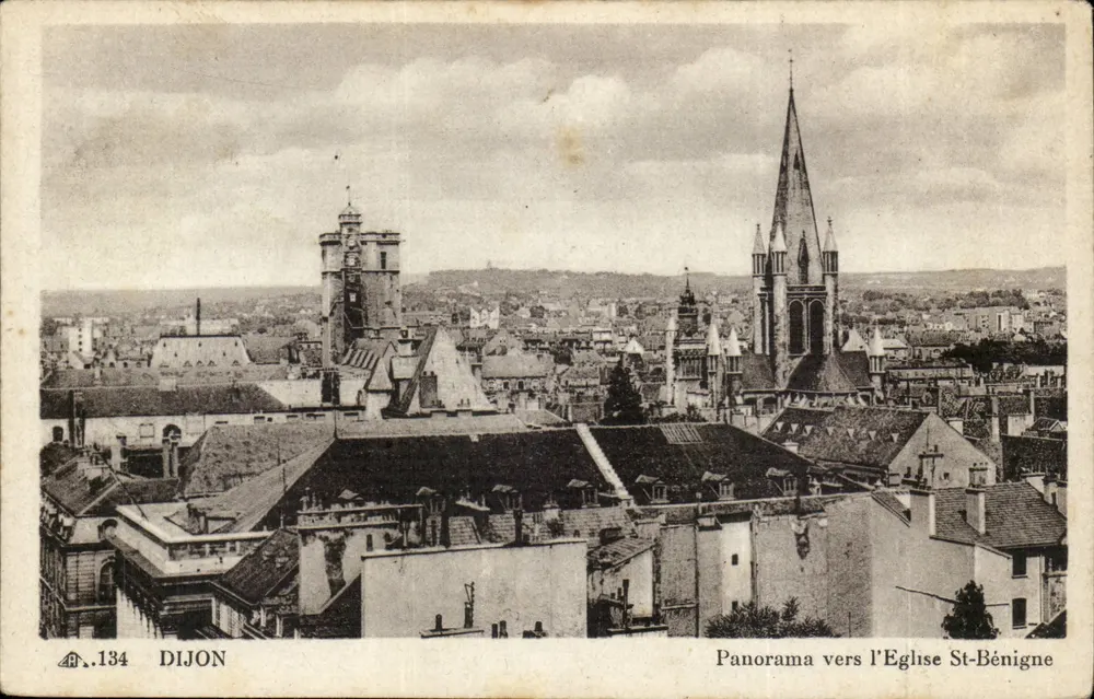 Dijon — Panorama verso la Chiesa di San Benigno — Cie des Arts Photomécaniques, Paris, n°134 - Recto