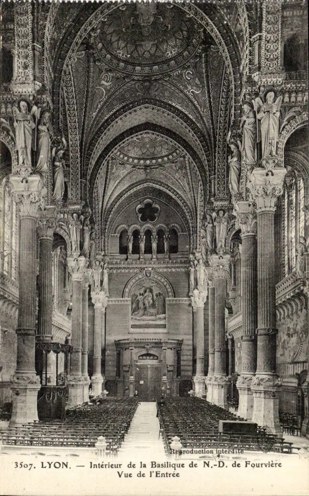 LYON — Innenraum der Basilika N.-D. de Fourvière — Blick auf den Eingang — Verleger N.-D. de Fourvière, n° 3507 - Vorderseite
