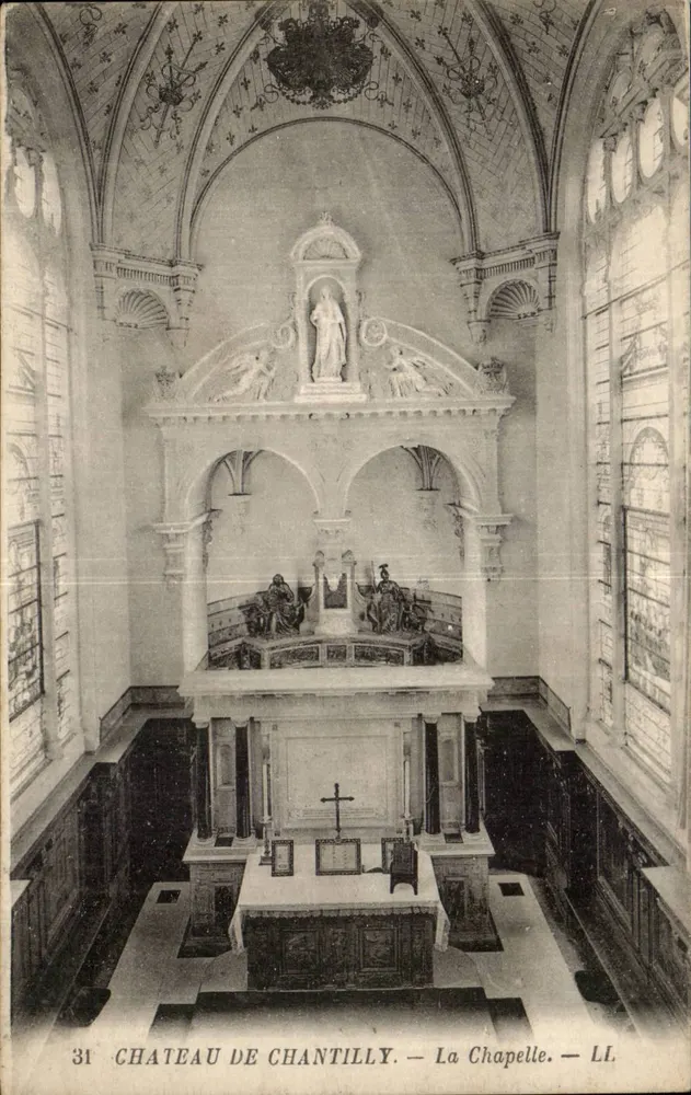 Castelo de Chantilly — A Capela — LL — n°31 - Frente